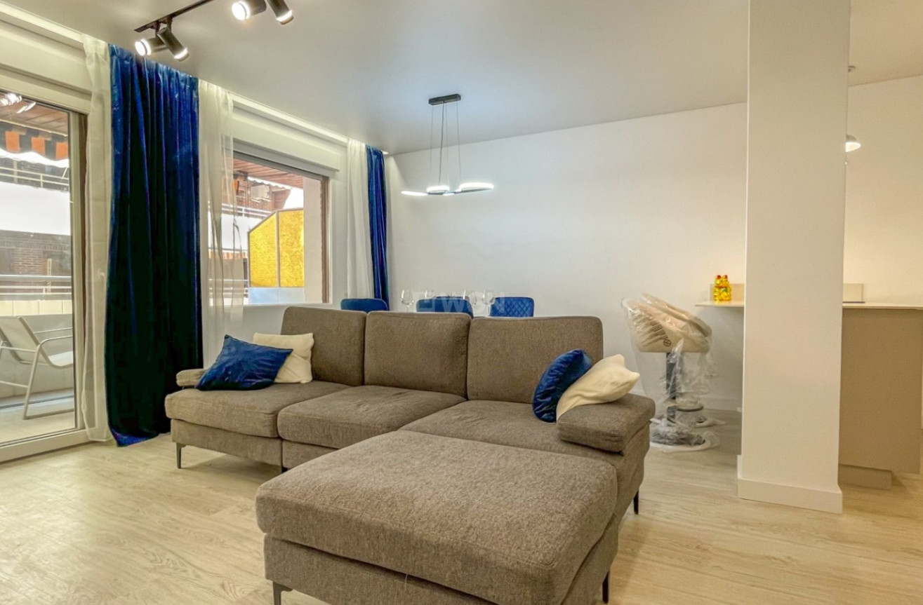 Odsprzedaż - Mieszkanie w bloku - Torrevieja - Costa Blanca