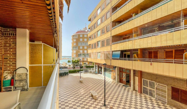 Odsprzedaż - Mieszkanie w bloku - Torrevieja - Costa Blanca