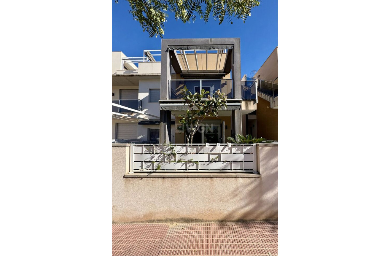 Odsprzedaż - Mieszkanie w bloku - Guardamar del Segura - Costa Blanca