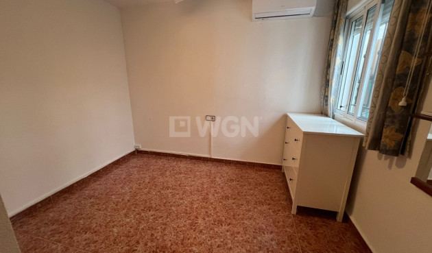 Resale - Apartment / flat - Orihuela - Inland