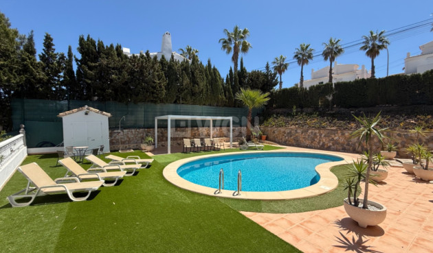 Odsprzedaż - Villa - Orihuela - Inland