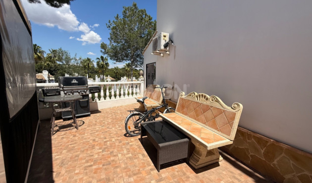 Odsprzedaż - Villa - Orihuela - Inland