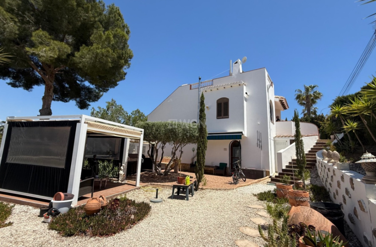 Odsprzedaż - Villa - Orihuela - Inland