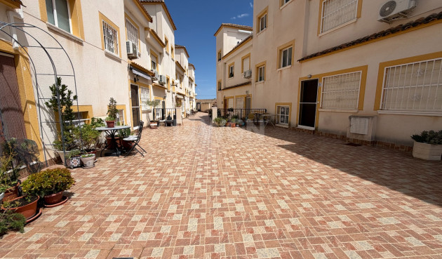 Odsprzedaż - Kamienica - Torremendo - Costa Blanca
