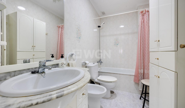 Reventa - Apartamento / piso - Torrevieja - Antonio Machado