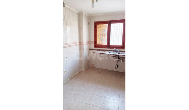 Wiederverkauf - Wohnung - Torrevieja - Centro