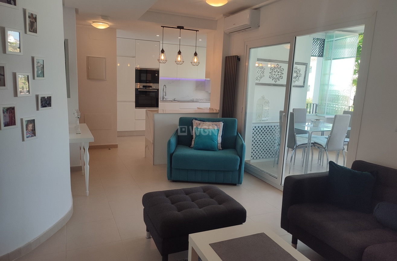 Odsprzedaż - Mieszkanie w bloku - Hacienda Riquelme Golf Resort - Inland