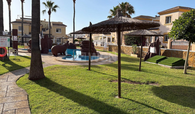 Odsprzedaż - Mieszkanie w bloku - Orihuela Costa - Costa Blanca