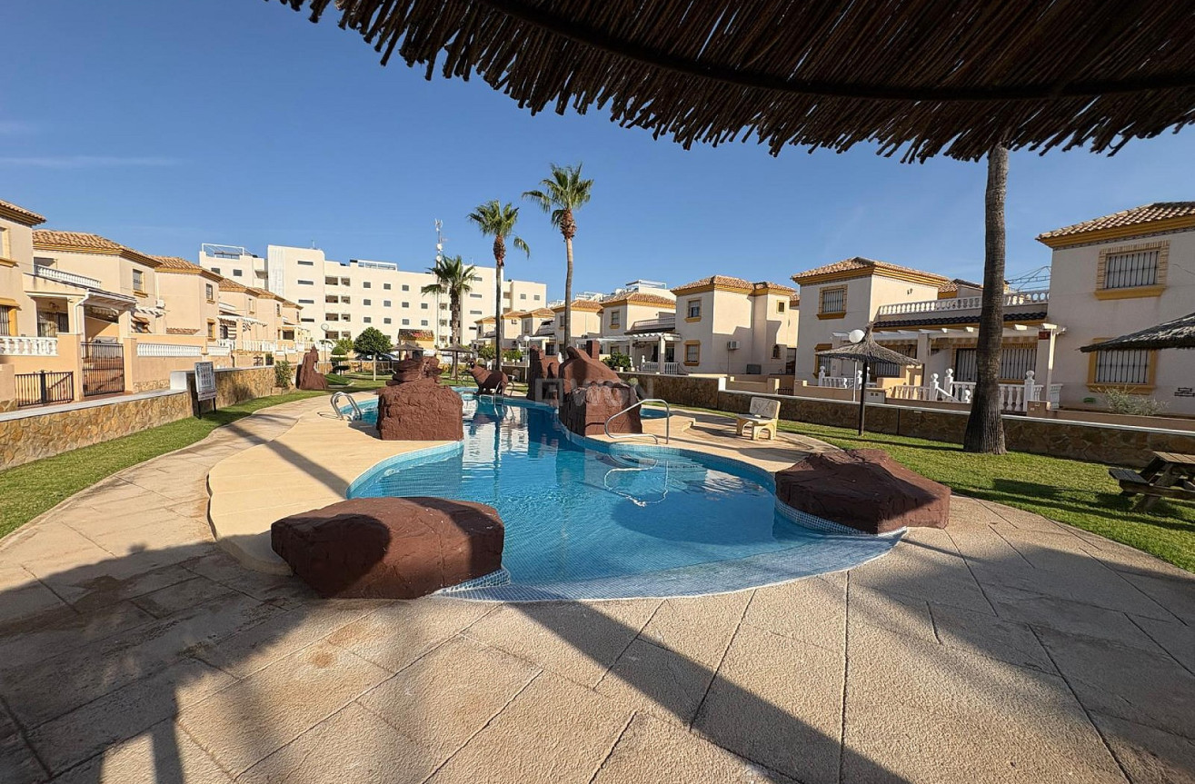 Odsprzedaż - Mieszkanie w bloku - Orihuela Costa - Costa Blanca
