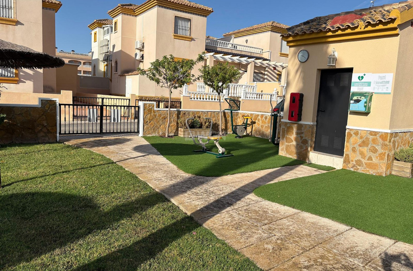 Odsprzedaż - Mieszkanie w bloku - Orihuela Costa - Costa Blanca