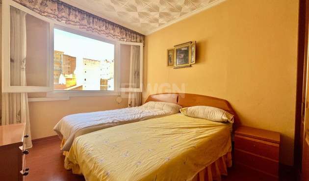 Wiederverkauf - Wohnung - Torrevieja - Centro