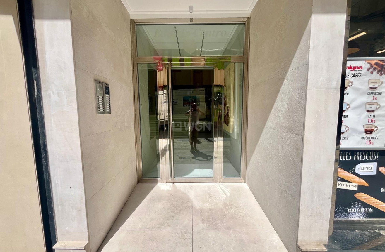 Wiederverkauf - Wohnung - Torrevieja - Centro