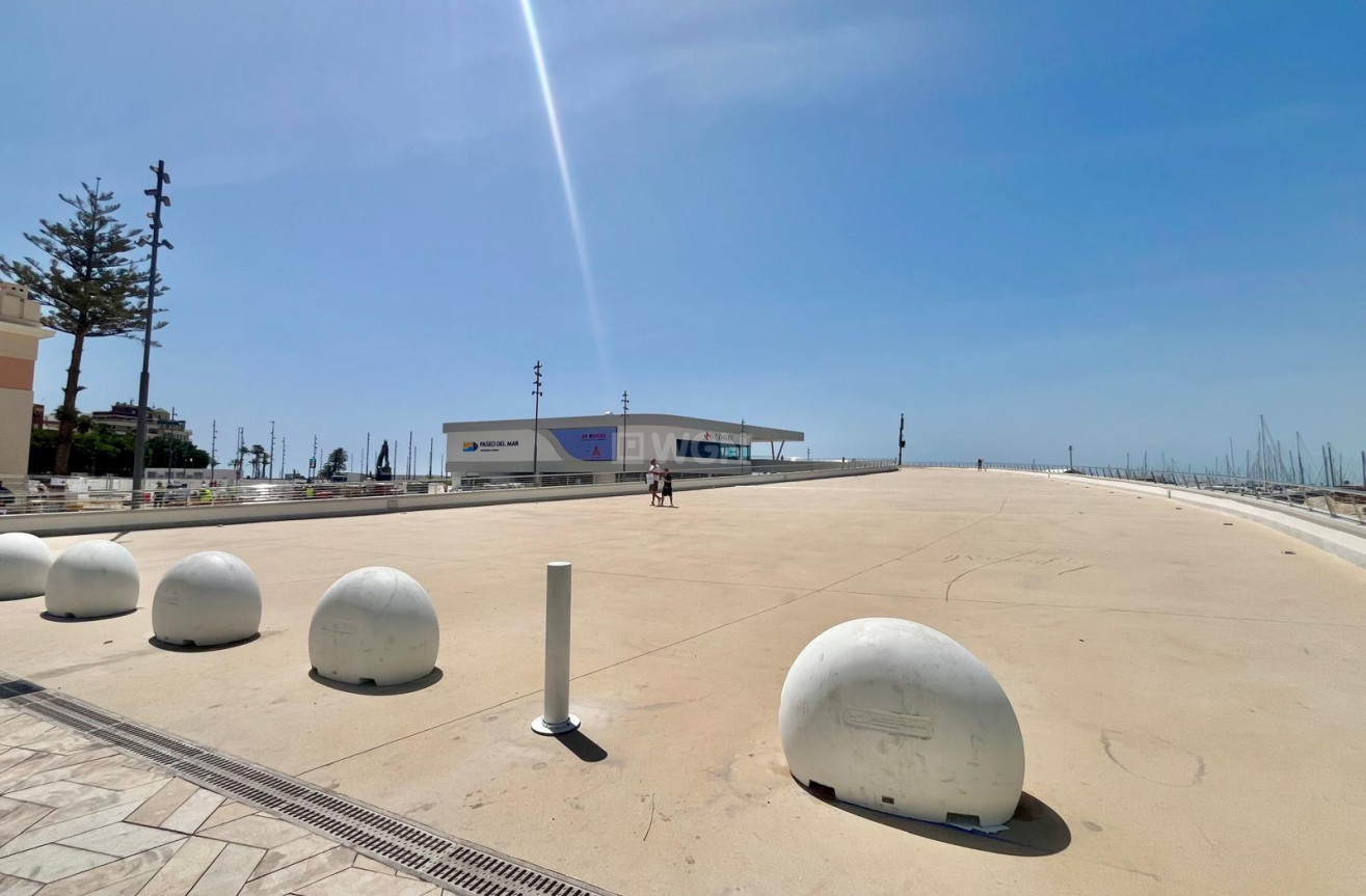Wiederverkauf - Wohnung - Torrevieja - Centro