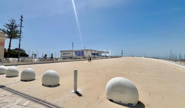 Wiederverkauf - Wohnung - Torrevieja - Centro