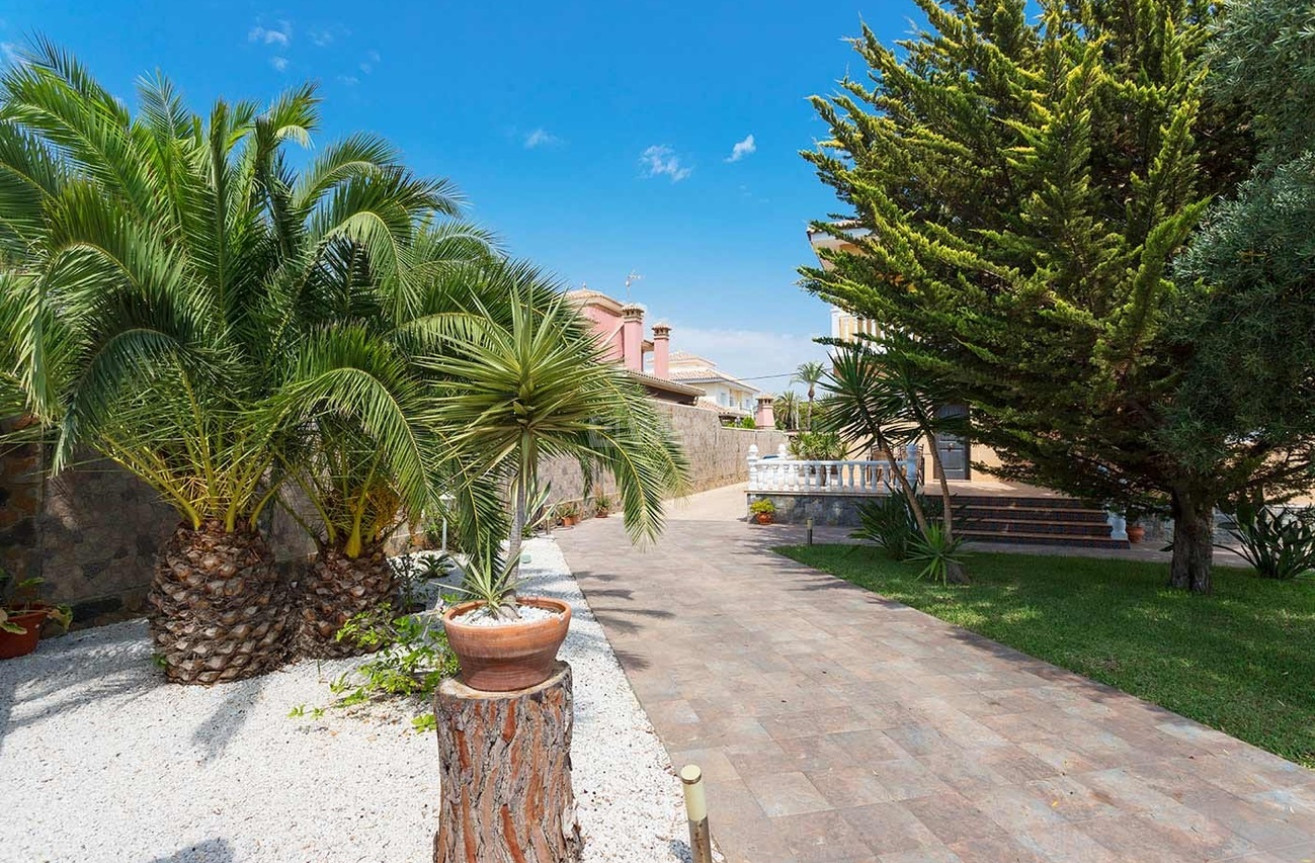 Odsprzedaż - Villa - Orihuela Costa - Costa Blanca