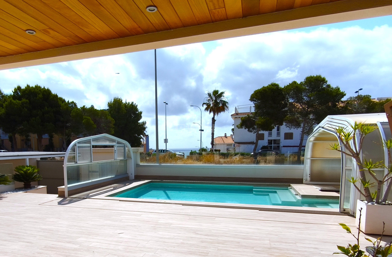 Odsprzedaż - Villa - Orihuela Costa - Costa Blanca