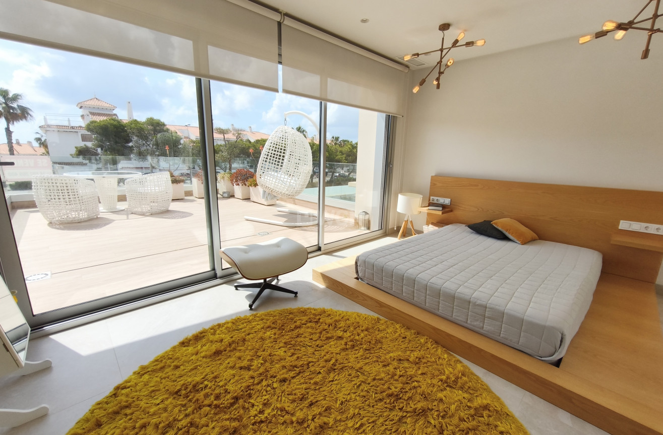 Odsprzedaż - Villa - Orihuela Costa - Costa Blanca