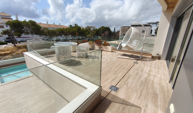 Odsprzedaż - Villa - Orihuela Costa - Costa Blanca