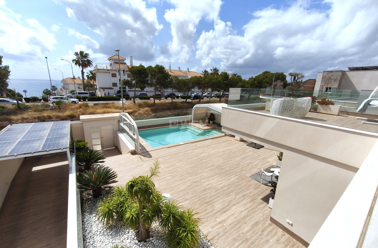 Odsprzedaż - Villa - Orihuela Costa - Costa Blanca