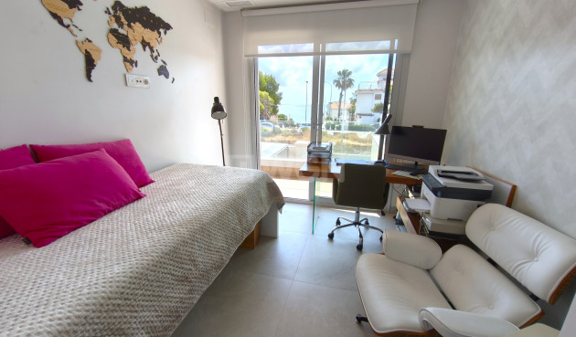 Odsprzedaż - Villa - Orihuela Costa - Costa Blanca