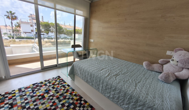 Odsprzedaż - Villa - Orihuela Costa - Costa Blanca