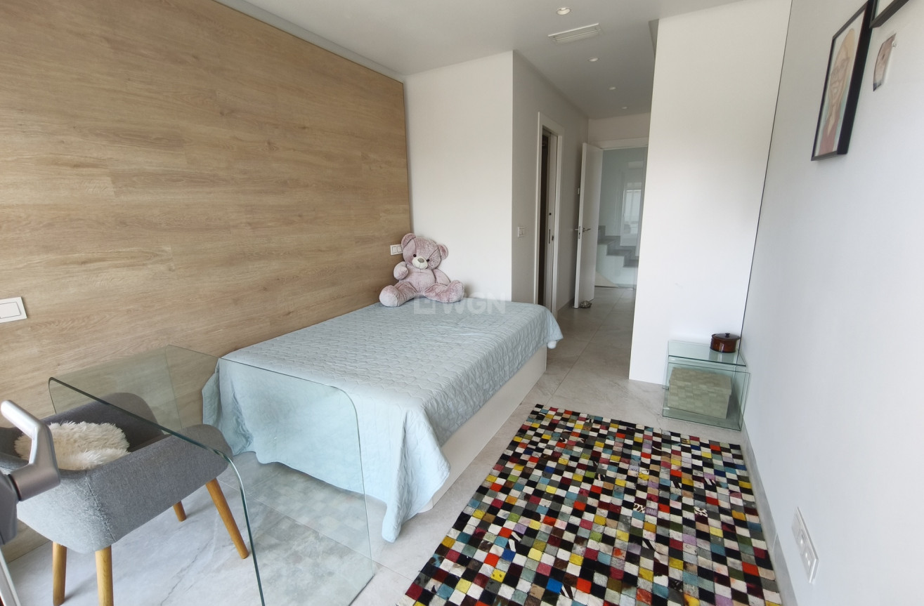 Odsprzedaż - Villa - Orihuela Costa - Costa Blanca