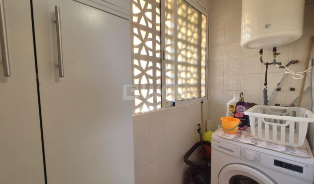 Wiederverkauf - Wohnung - Torrevieja - Acequion