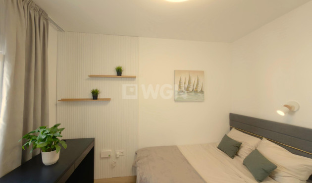 Odsprzedaż - Mieszkanie w bloku - Torrevieja - Curva Del Palangre