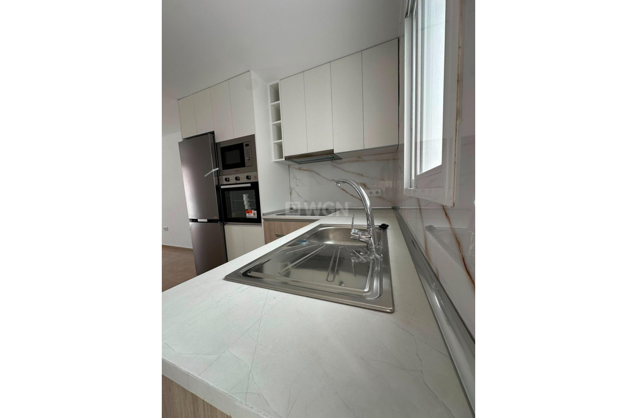 Resale - Bungalow - Torrevieja - La Siesta - El Salado - Torreta