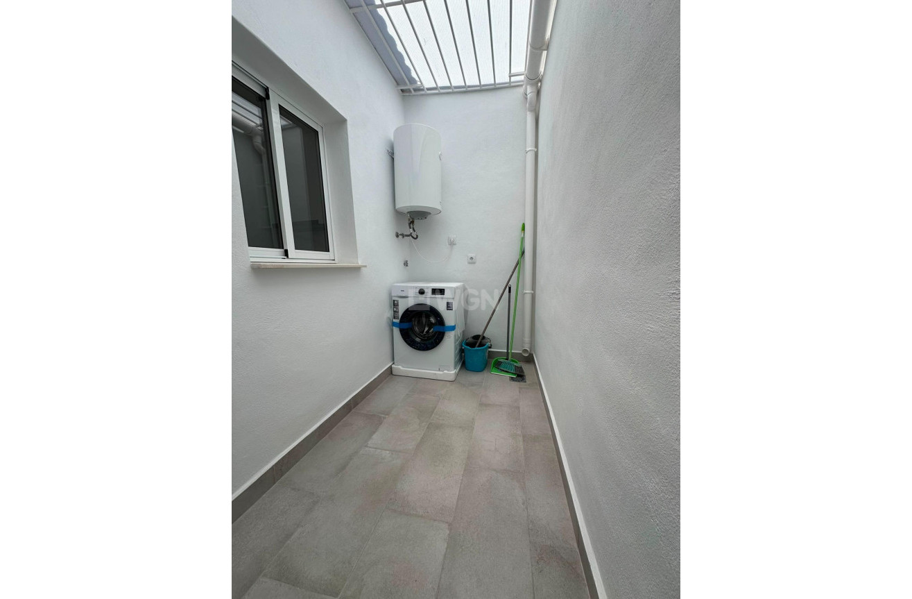 Resale - Bungalow - Torrevieja - La Siesta - El Salado - Torreta