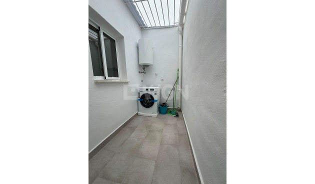 Resale - Bungalow - Torrevieja - La Siesta - El Salado - Torreta