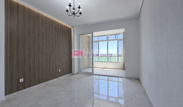Odsprzedaż - Mieszkanie w bloku - Torrevieja - Costa Blanca
