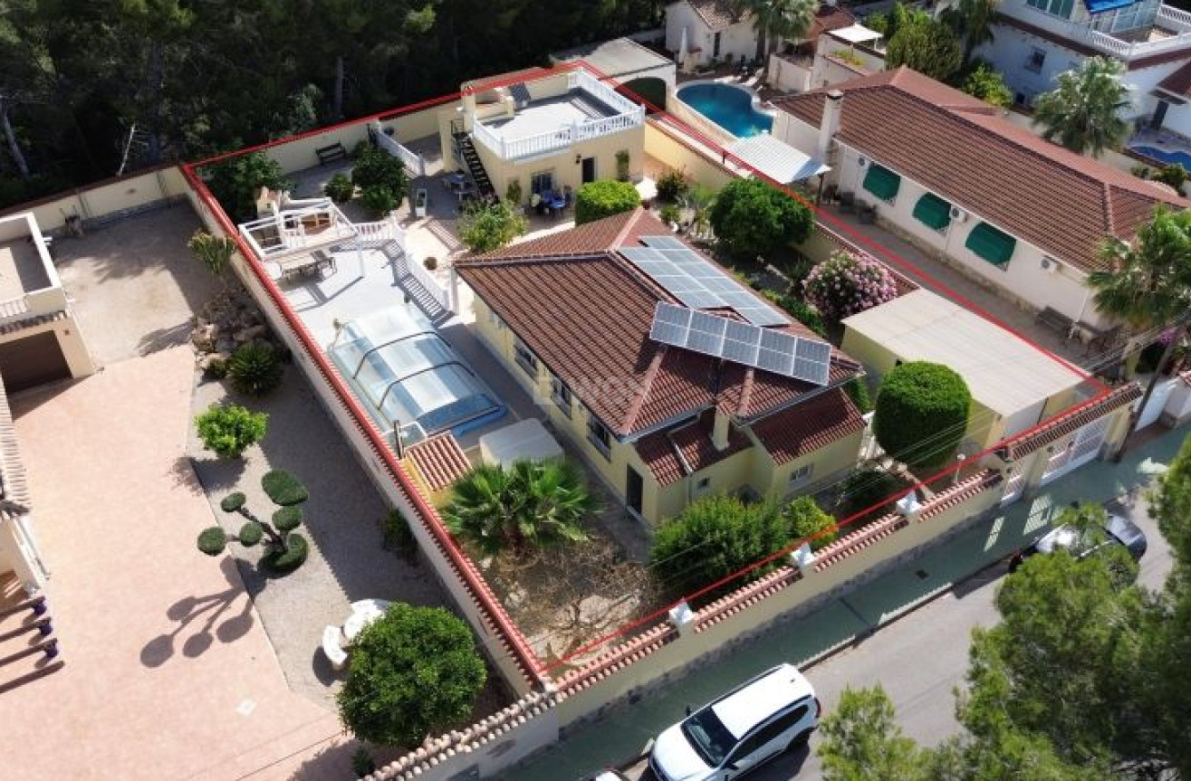 Odsprzedaż - Villa - Pinar de Campoverde - Inland