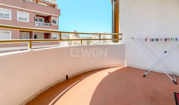 Odsprzedaż - Mieszkanie w bloku - Torrevieja - Costa Blanca