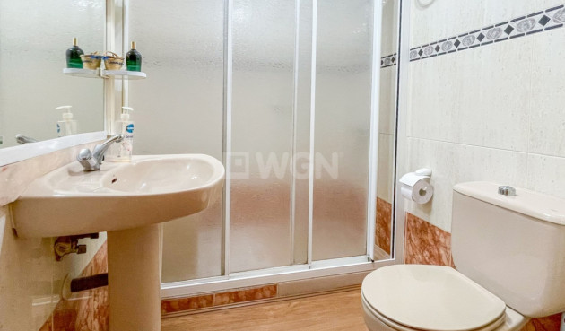 Odsprzedaż - Mieszkanie w bloku - Torrevieja - Costa Blanca