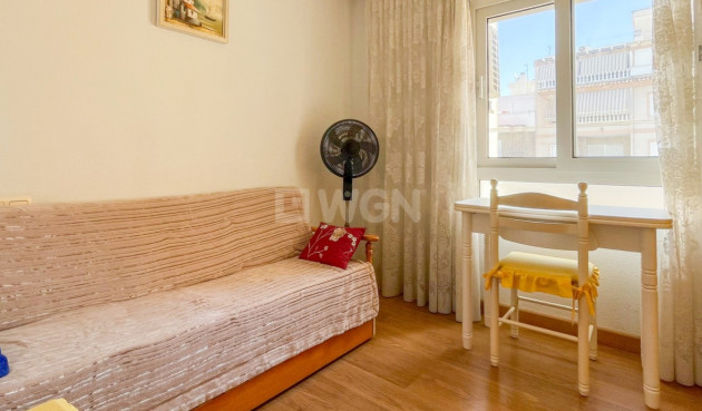 Odsprzedaż - Mieszkanie w bloku - Torrevieja - Costa Blanca