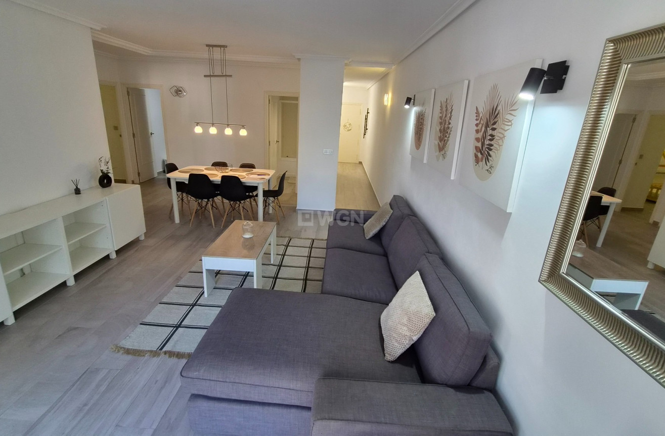 Odsprzedaż - Mieszkanie w bloku - Torrevieja - Costa Blanca
