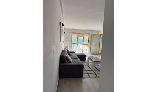 Odsprzedaż - Mieszkanie w bloku - Torrevieja - Costa Blanca