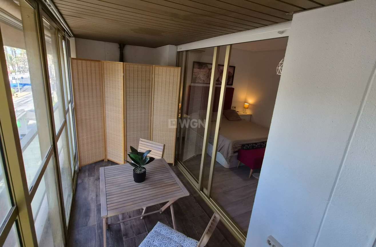 Odsprzedaż - Mieszkanie w bloku - Torrevieja - Costa Blanca