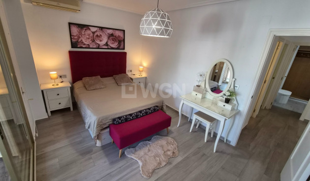 Odsprzedaż - Mieszkanie w bloku - Torrevieja - Costa Blanca