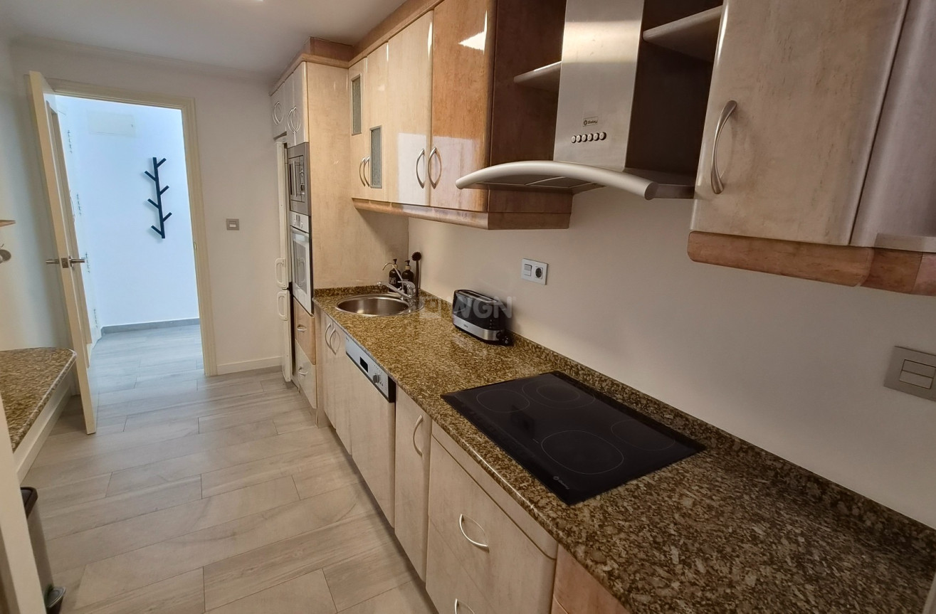 Odsprzedaż - Mieszkanie w bloku - Torrevieja - Costa Blanca