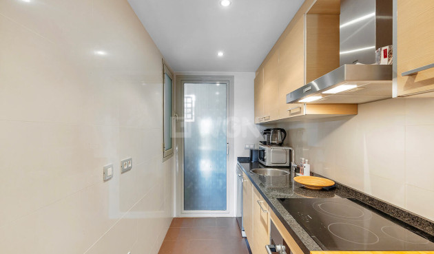 Resale - Apartment / flat - Orihuela - Las Colinas