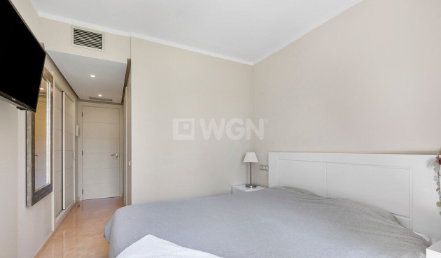 Resale - Apartment / flat - Orihuela - Las Colinas