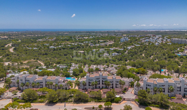 Resale - Apartment / flat - Orihuela - Las Colinas