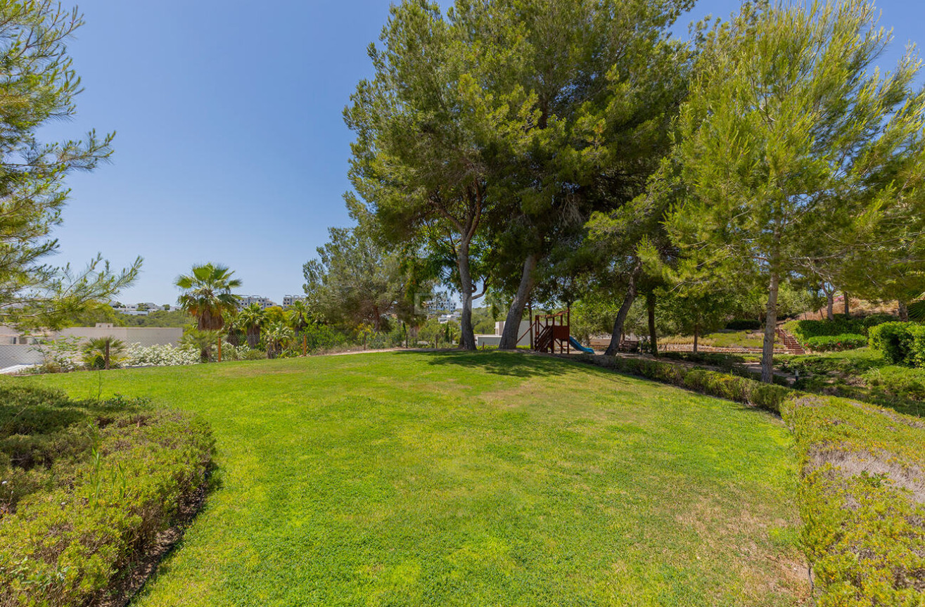 Resale - Apartment / flat - Orihuela - Las Colinas