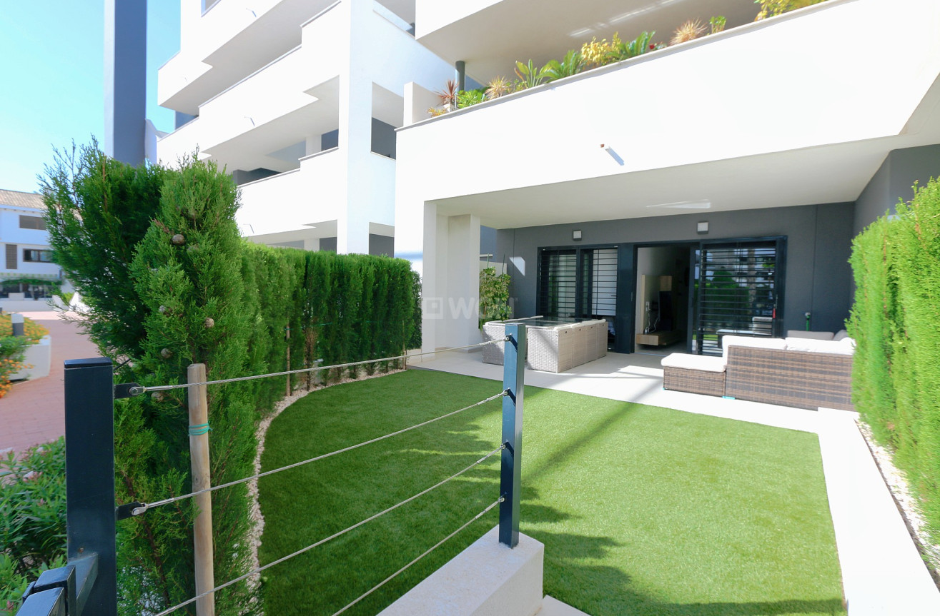 Odsprzedaż - Mieszkanie w bloku - Playa Flamenca - Costa Blanca