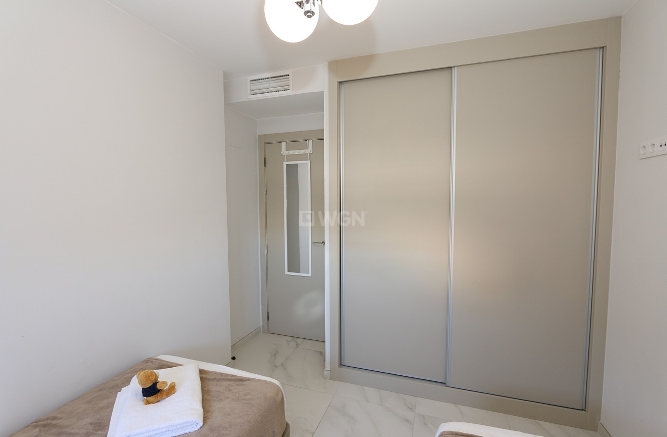 Odsprzedaż - Mieszkanie w bloku - Playa Flamenca - Costa Blanca