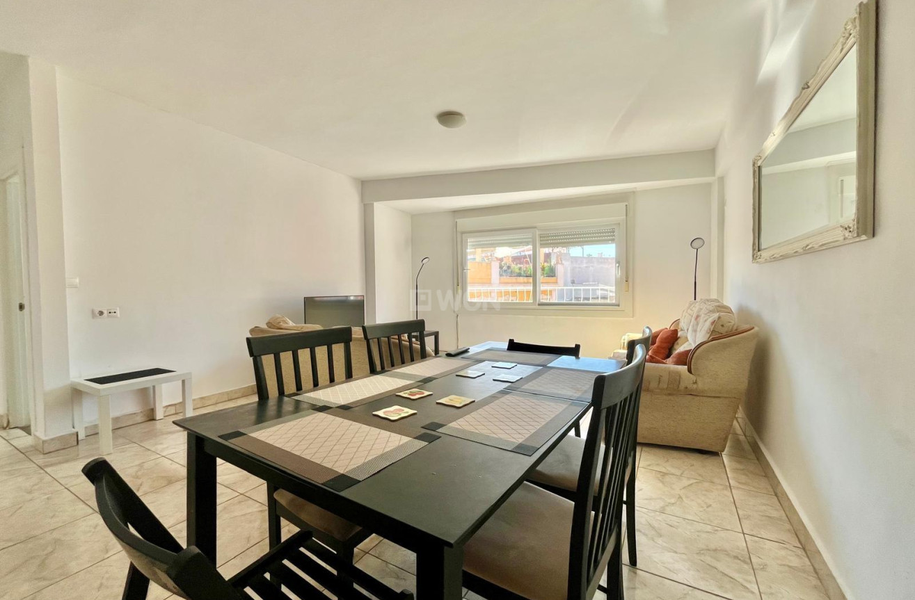 Resale - Apartment / flat - Rojales