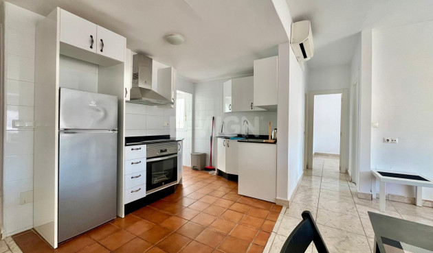 Resale - Apartment / flat - Rojales