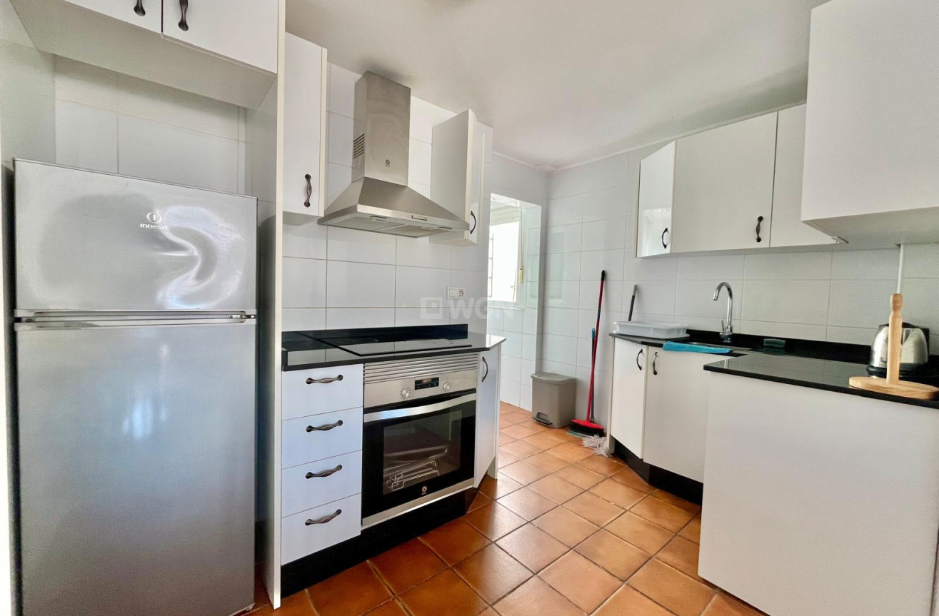 Resale - Apartment / flat - Rojales